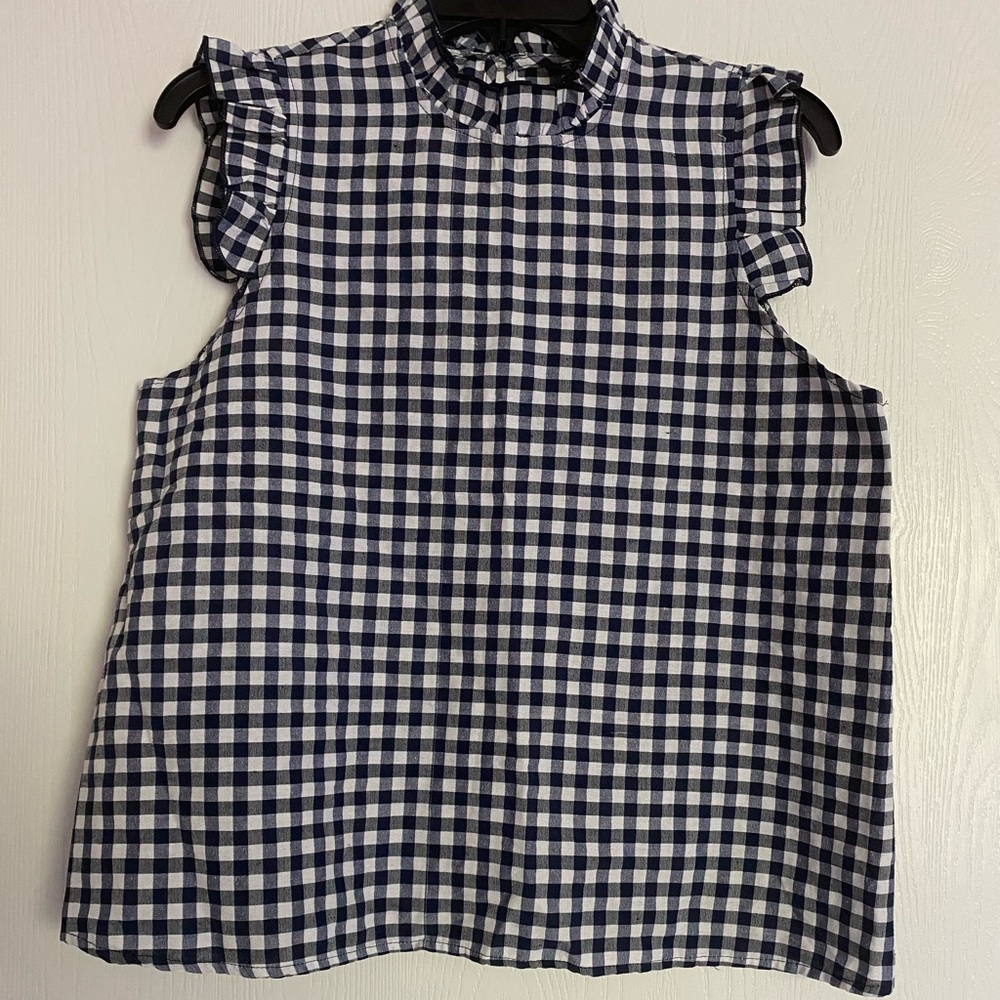 SHEIN Ruffle Trim Gingham Top